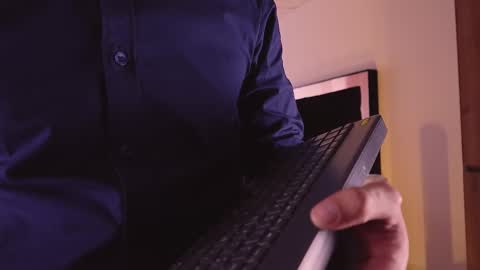 Snapshot of farid_jake_ chatting on October 2, 8:18 pm farid_jake_ online show from October 2, 8:18 pm
