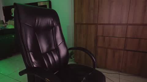 Snapshot of farid_jake_ chatting on October 22, 6:42 pm farid_jake_ online show from October 22, 6:42 pm