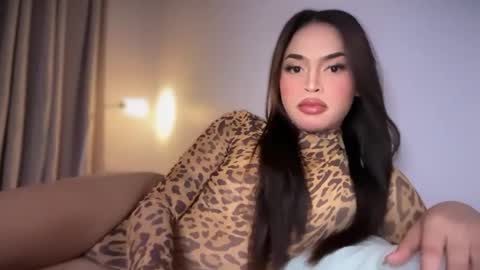 farrahmoanx online show from June 8, 5:58 pm