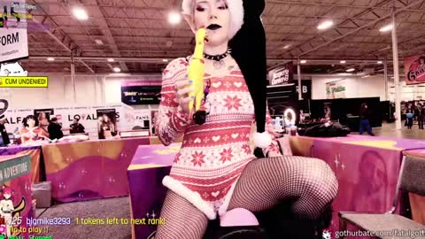 Snapshot of fatalgoth chatting on December 8, 6:17 pm  Lily  Waifu  online show from December 8, 6:17 pm