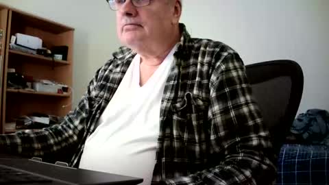 fatbellyitalian3 online show from February 25, 6:55 pm