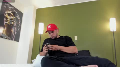 M A T  T E O online show from February 17, 7:13 pm