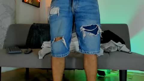 favid95 online show from October 24, 3:46 pm