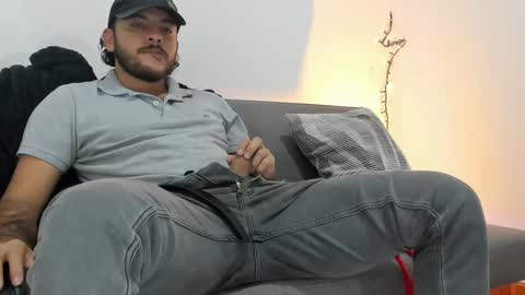 favid95 online show from January 9, 5:23 am