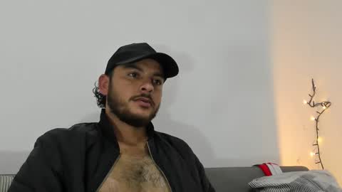 favid95 online show from January 11, 8:54 am