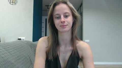 favoriteyour online show from October 31, 4:35 am