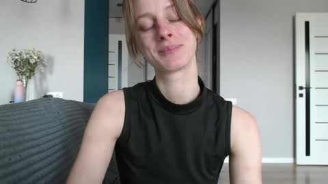 favoriteyour online show from March 13, 10:18 am