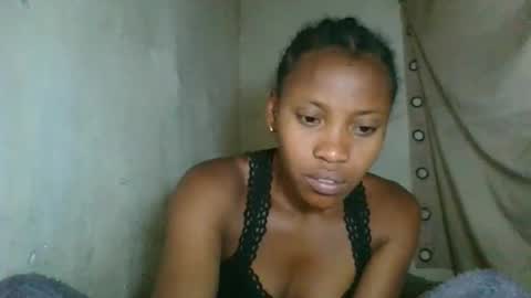 fayence09 online show from December 13, 11:55 pm