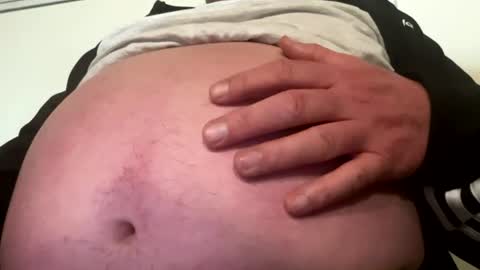 feedmyhugebelly online show from July 16, 12:25 am