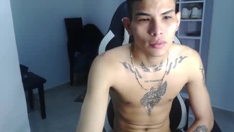 GIVE ME YOUR MONEY online show from January 3, 5:20 pm