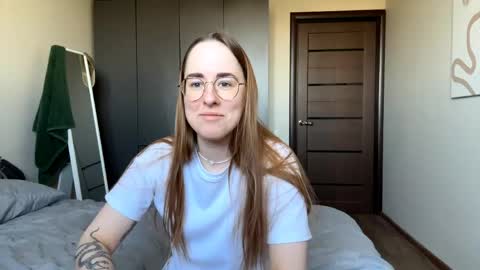 Mary online show from May 3, 6:08 am