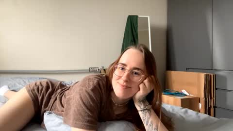Mary online show from April 23, 8:44 am