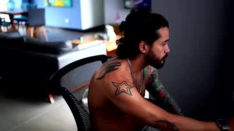 Snapshot of felix_candela chatting on February 2, 1:41 pm Felix Candela online show from February 2, 1:41 pm