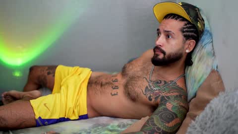 Snapshot of felix_candela chatting on January 5, 2:52 pm Felix Candela online show from January 5, 2:52 pm