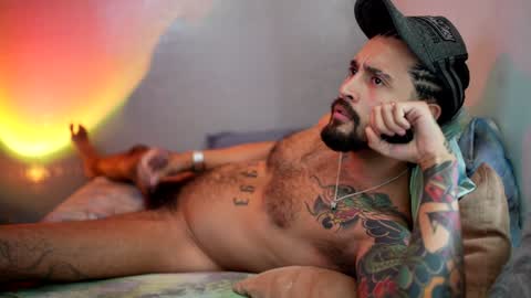 Snapshot of felix_candela chatting on January 2, 9:07 pm Felix Candela online show from January 2, 9:07 pm
