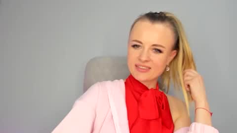 felorina online show from April 10, 8:13 pm