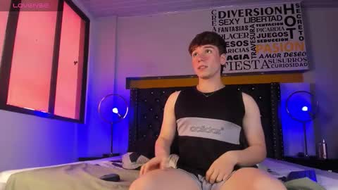 Femboy Max online show from November 13, 2:20 pm