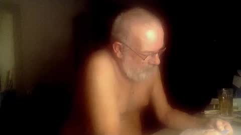 Snapshot of femdom_sub chatting on October 26, 4:35 am femdom_sub online show from October 26, 4:35 am