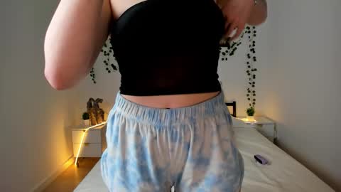 femida_brown online show from February 16, 2:10 am