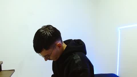 FeniXtream online show from January 3, 1:02 pm