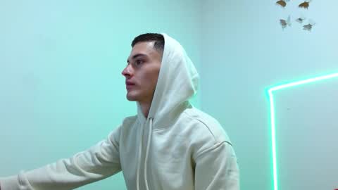 FeniXtream online show from December 23, 12:30 pm