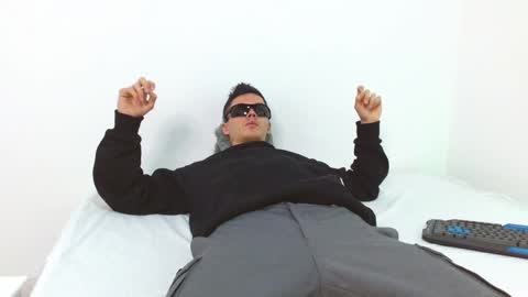 FeniXtream online show from January 3, 4:06 pm