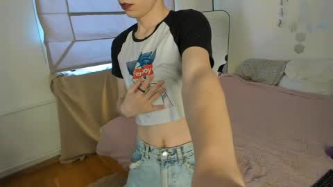 feralsyntax online show from March 30, 12:16 pm