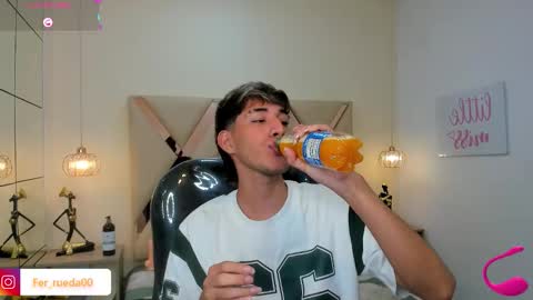 FER PHOENIX online show from December 20, 4:52 am