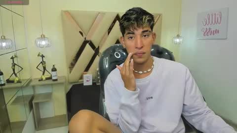 FER PHOENIX online show from October 8, 3:24 am