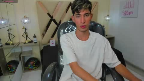 FER PHOENIX online show from October 10, 3:56 am