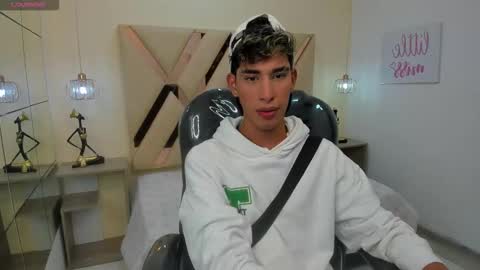 FER PHOENIX online show from October 7, 3:13 am