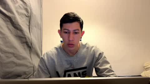 ferz04 online show from May 9, 7:53 pm