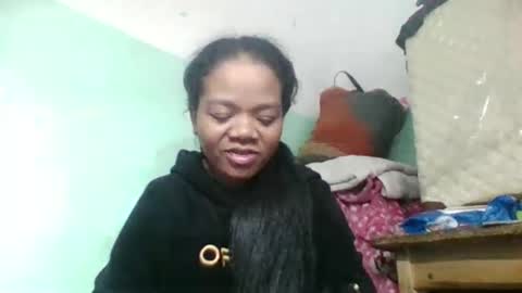 fetranialdy online show from December 17, 5:03 am