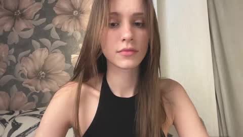 Lisa online show from March 24, 11:38 am