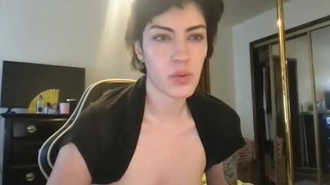 fgsammie online show from January 12, 10:50 pm