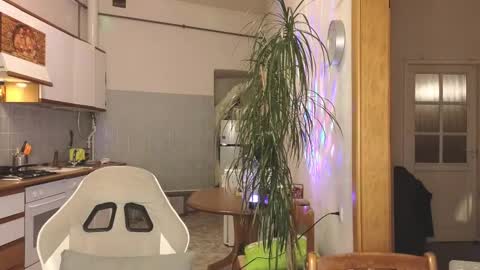 Fia online show from March 6, 5:11 pm