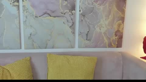 fiamoory online show from March 7, 8:58 am