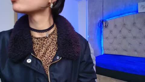   online show from September 17, 1:14 pm