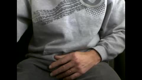 fifi010203 online show from November 7, 5:54 am