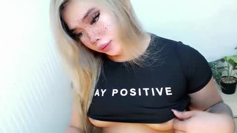  Angela  DONT FORGET TO FOLLOW AND GIVE ME APPRECIATION online show from November 27, 3:25 am