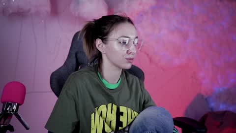 Snapshot of filipinaadams chatting on January 15, 1:52 pm cap and Lana  online show from January 15, 1:52 pm