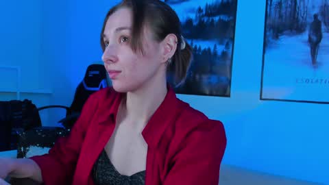 Snapshot of filipinaadams chatting on January 25, 8:10 am cap and Lana  online show from January 25, 8:10 am