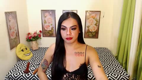 CALL ME AMANDA online show from December 3, 8:11 pm