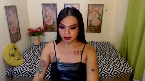 CALL ME AMANDA online show from December 29, 4:40 pm