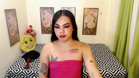 CALL ME AMANDA online show from December 4, 9:07 pm