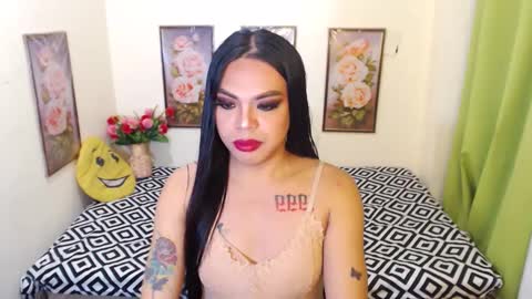 CALL ME AMANDA online show from December 24, 10:44 am