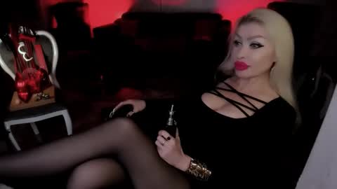 AlfaFemale online show from November 25, 6:01 am