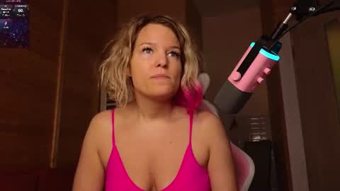 Lady online show from July 7, 3:49 pm
