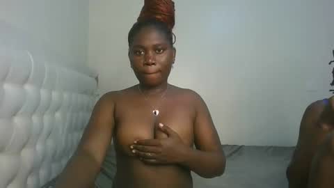 melanie online show from October 19, 9:41 pm