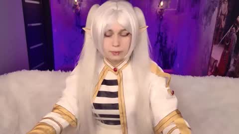 fiora online show from December 1, 2:04 pm